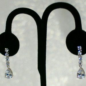 💖 Teardrop Crystal CZs Earrings /E4